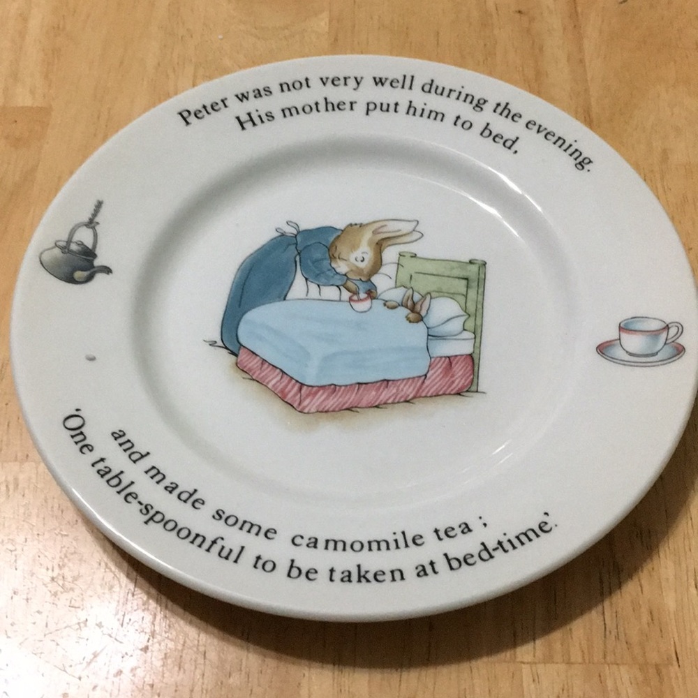 Wedgewood Peter Rabbit Nursery Set - Picture 5 of 13